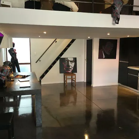 Loft Tikis Gallery Apartment Liege